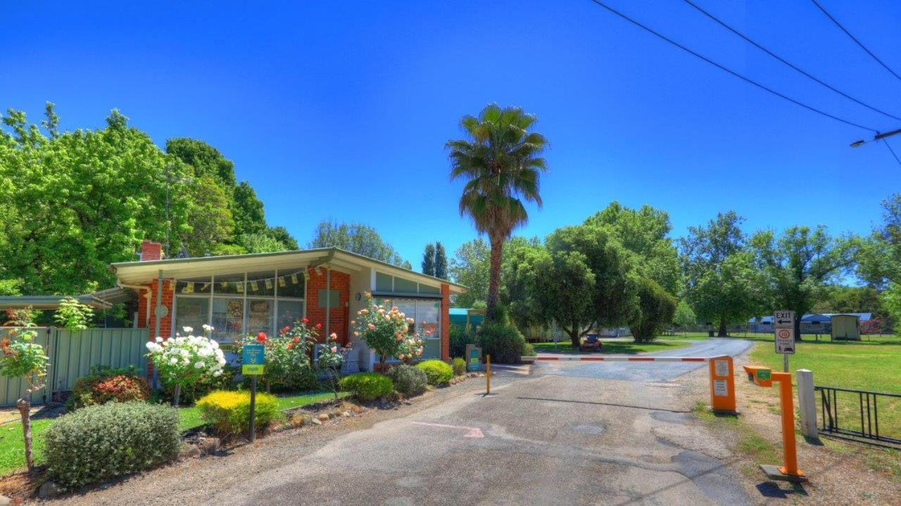 Myrtleford Holiday Park Εξωτερικό φωτογραφία